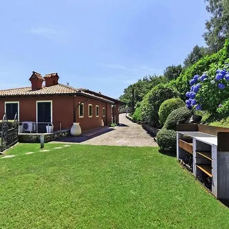 Villa Magognino Sleeps 10 Air Con Stresa