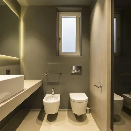 Villa Magognino Sleeps 10 Air Con Stresa