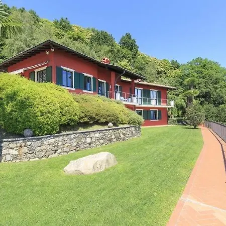 Villa Magognino Sleeps 10 Air Con Stresa
