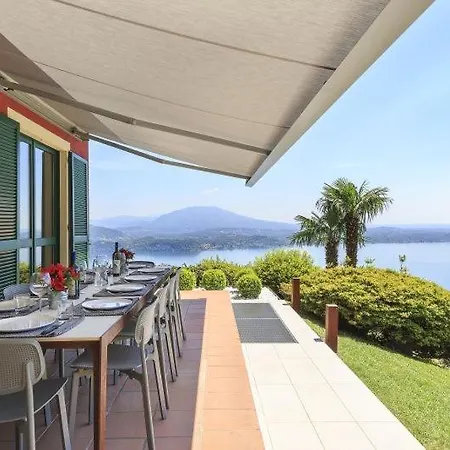 Villa Magognino Sleeps 10 Air Con Stresa
