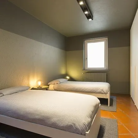 Villa Magognino Sleeps 10 Air Con Stresa